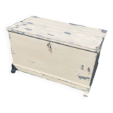 Wooden chest / trunk