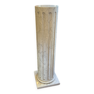 Colonne en marbre plein