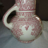 Broc or pitcher Longchamp Moorish décor pink
