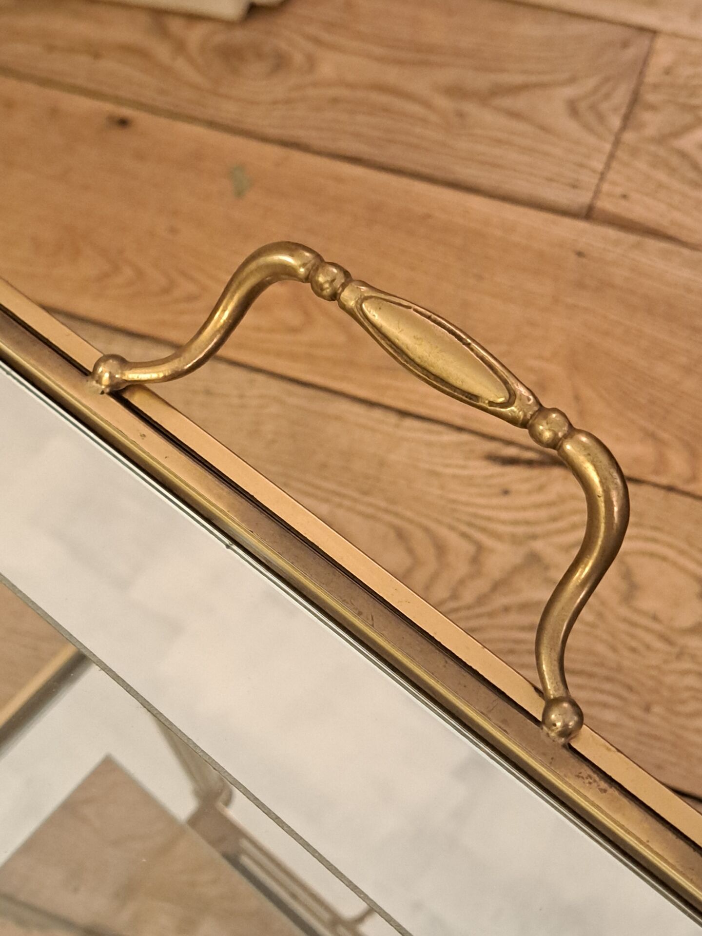 Rolling dessert trolley in gilded brass style Jansen