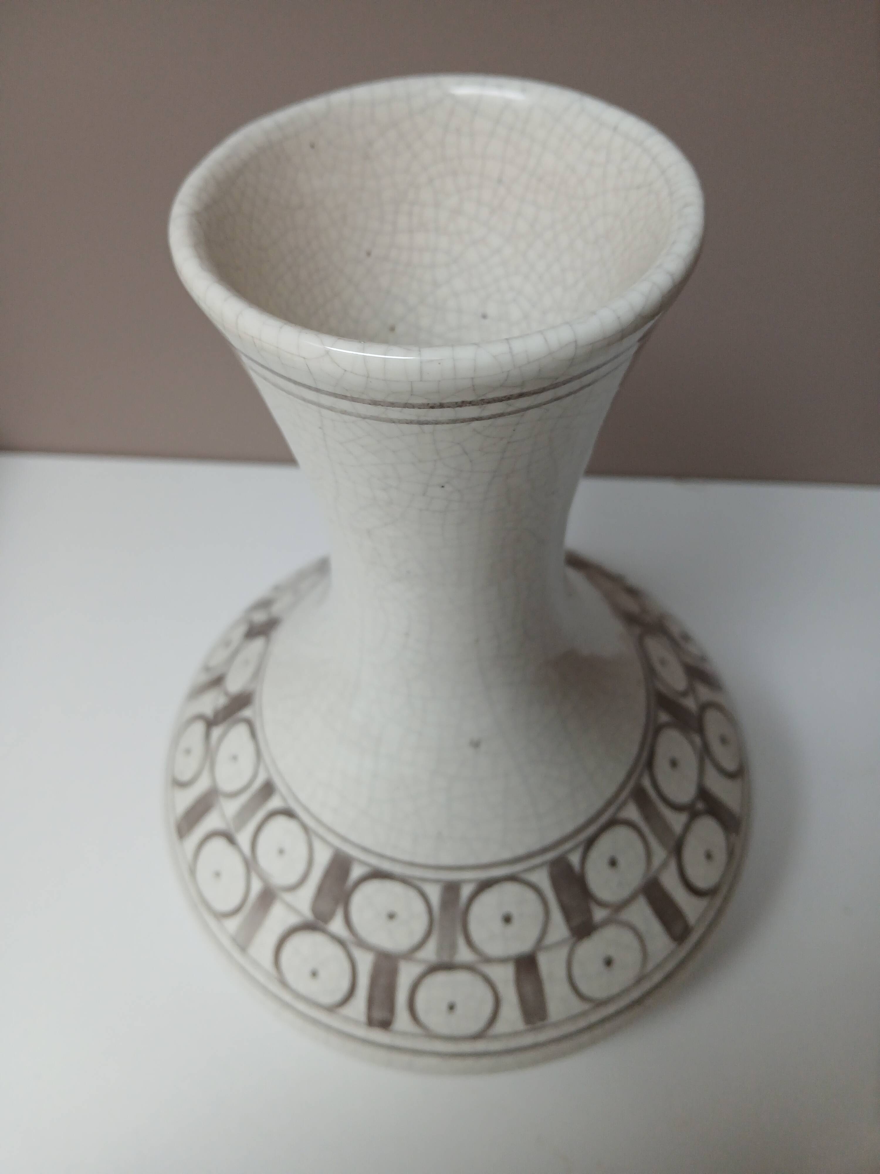 Art Deco cracked vase