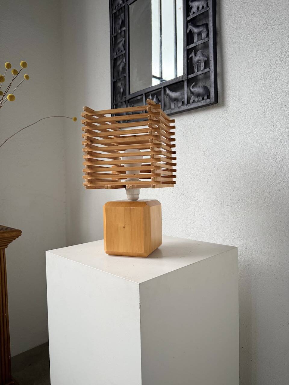 Constructivist wooden table lamp