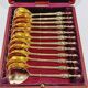 Hénin et Cie – 12 teaspoons with Russian-style silver-gilt handles