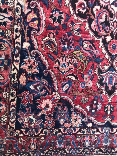 Large antique Persian carpet Bakhtiar handmade 210x327