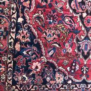 Large antique Persian carpet Bakhtiar handmade 210x327