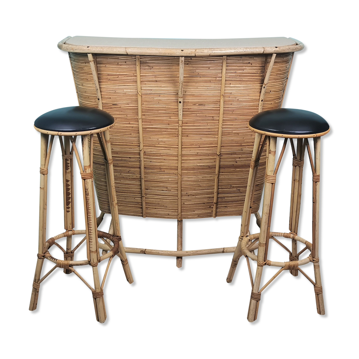 Rattan bar and stools