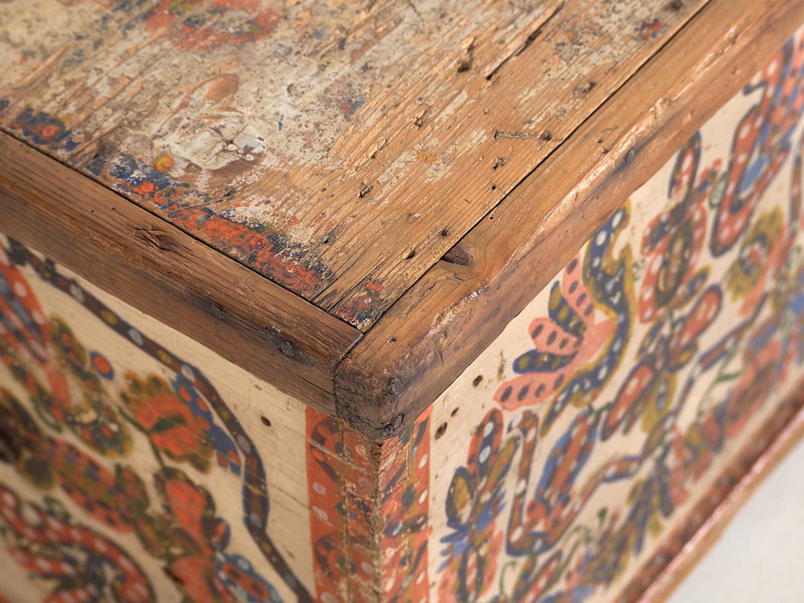 Antique hand-painted folk-style trunk (c.1880) #14