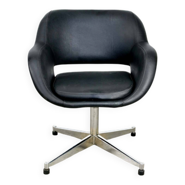 Chaise pivotante vintage en simili cuir noir et chrome, années 70