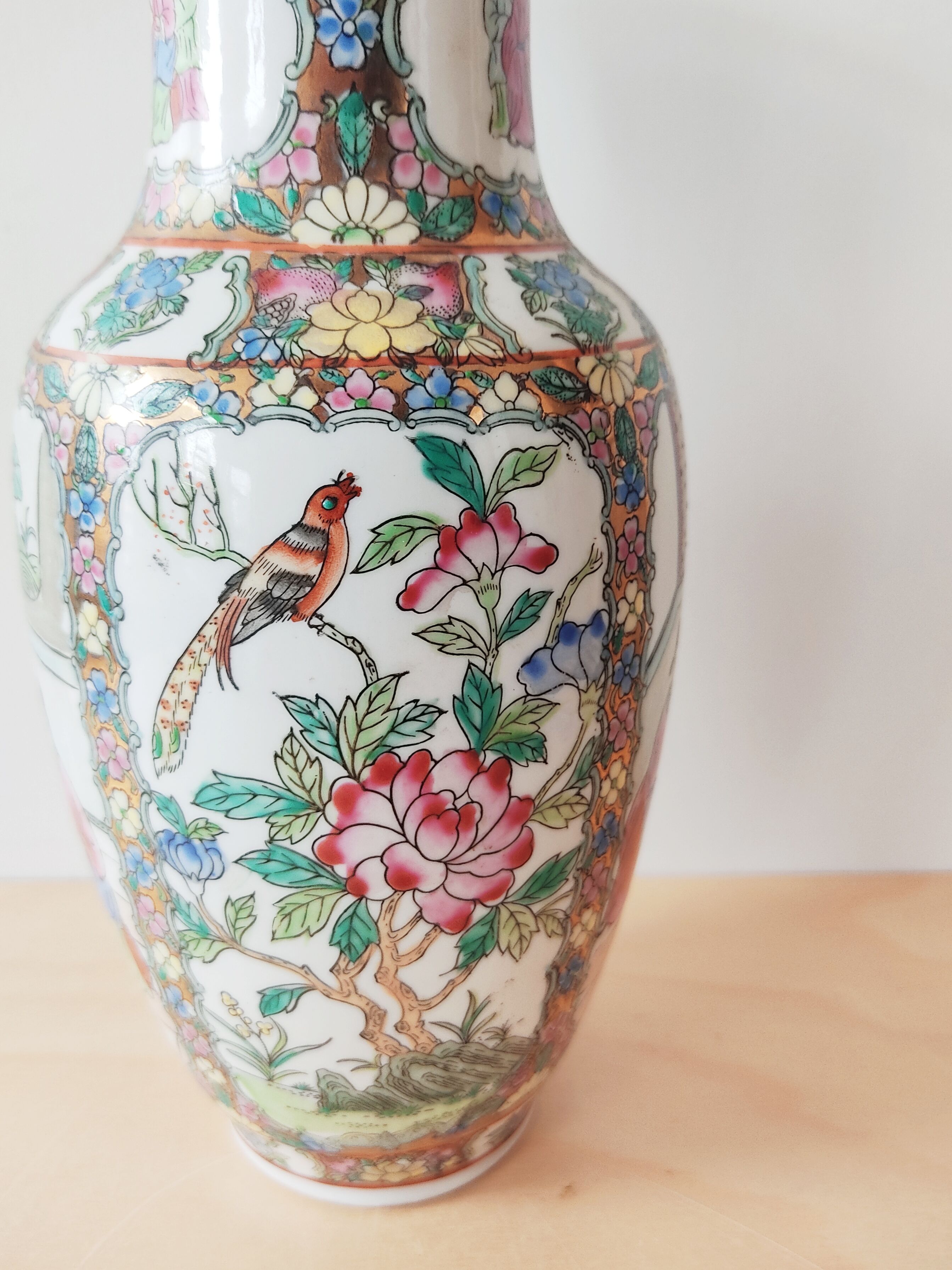 Porcelain vase china canton style