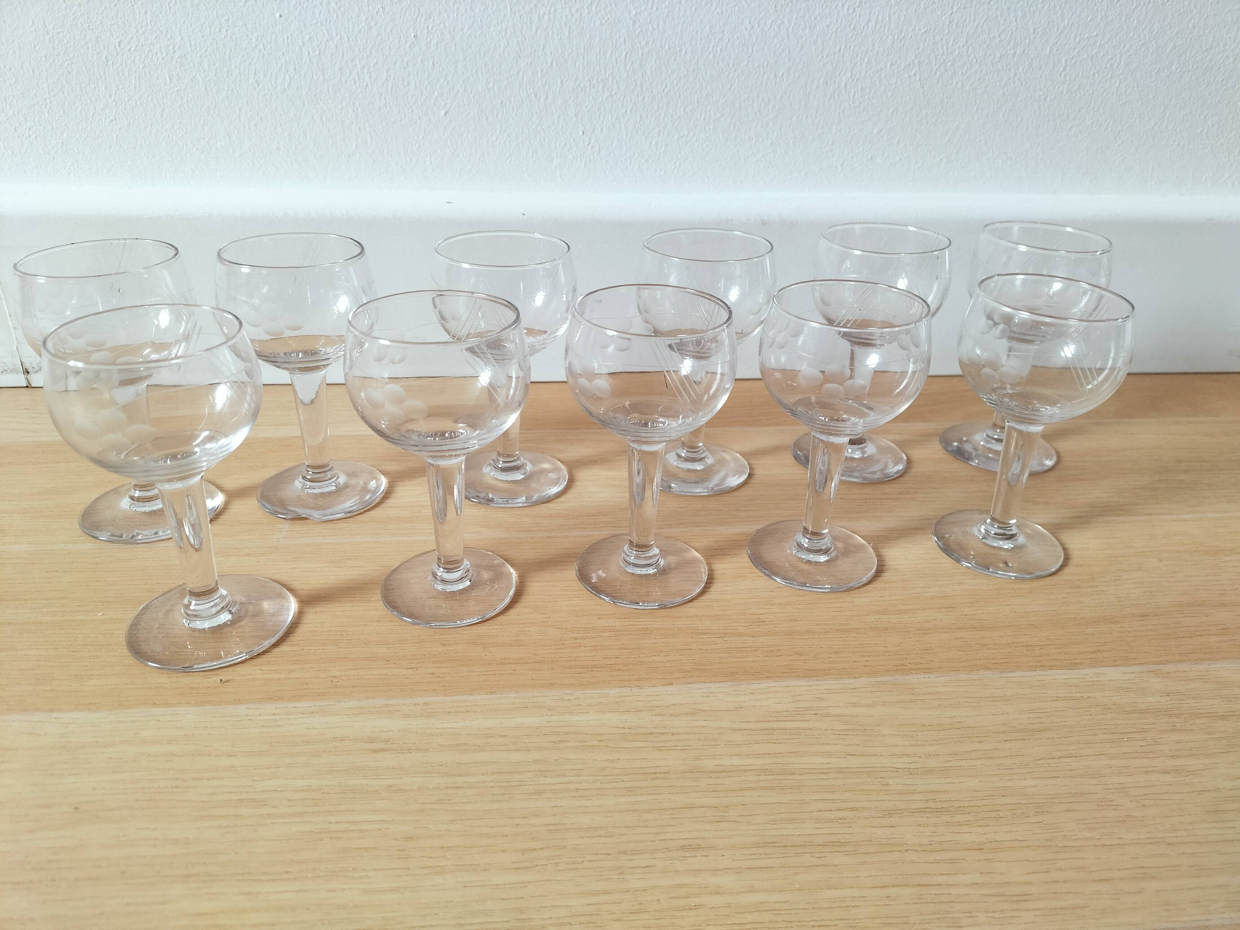 Set of 11 liqueur glasses