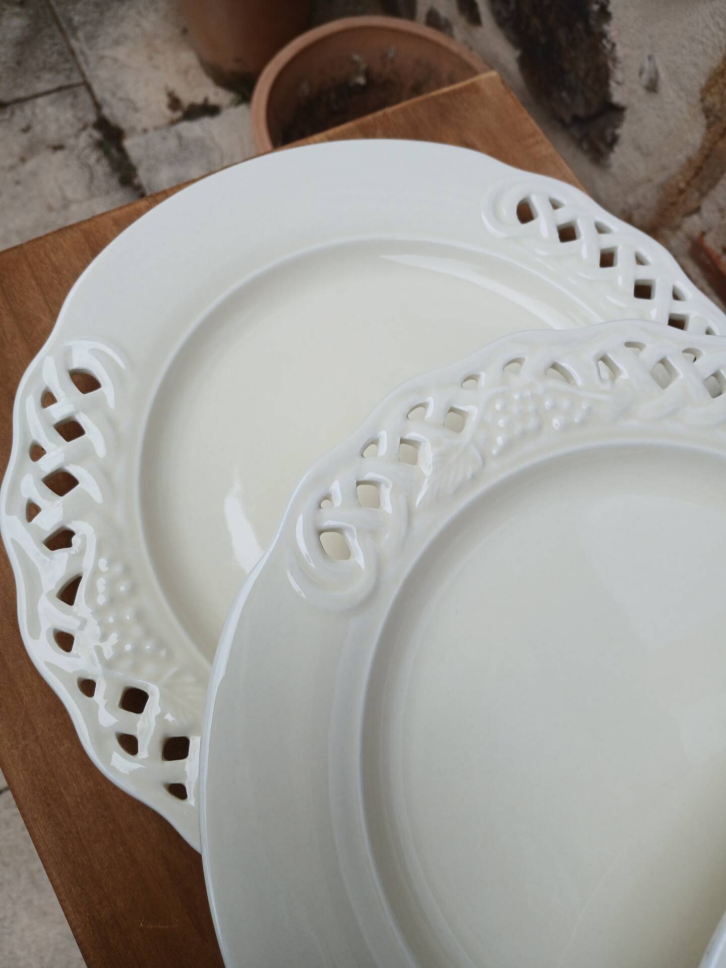 12 Italian ceramic plates