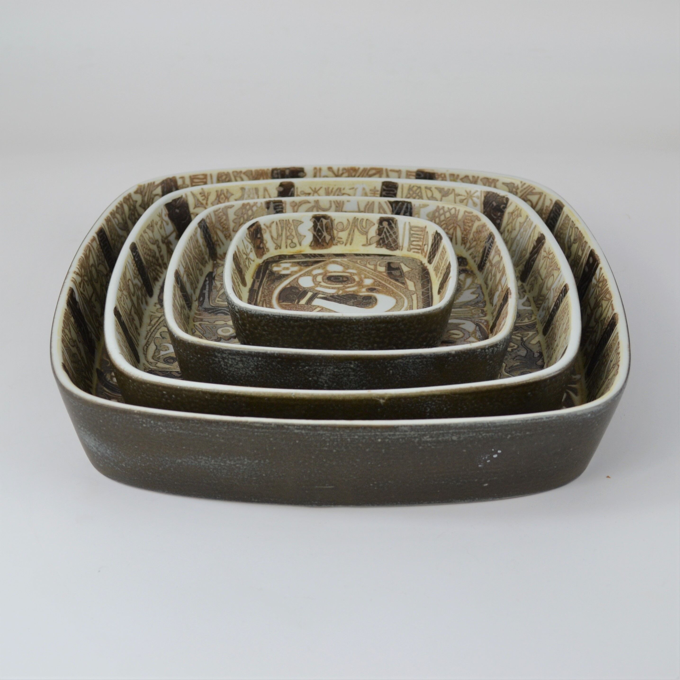 Set of four earthenware dishes Baca series by Johanne Gerber and Nils Thorsson for Royal Copenhagen