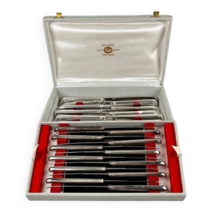 Coffret de 24 couteaux