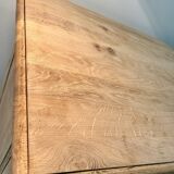 Solid oak chest of drawers