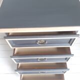 Extra chest of drawers