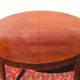 19th expandable empire table 4/6 p