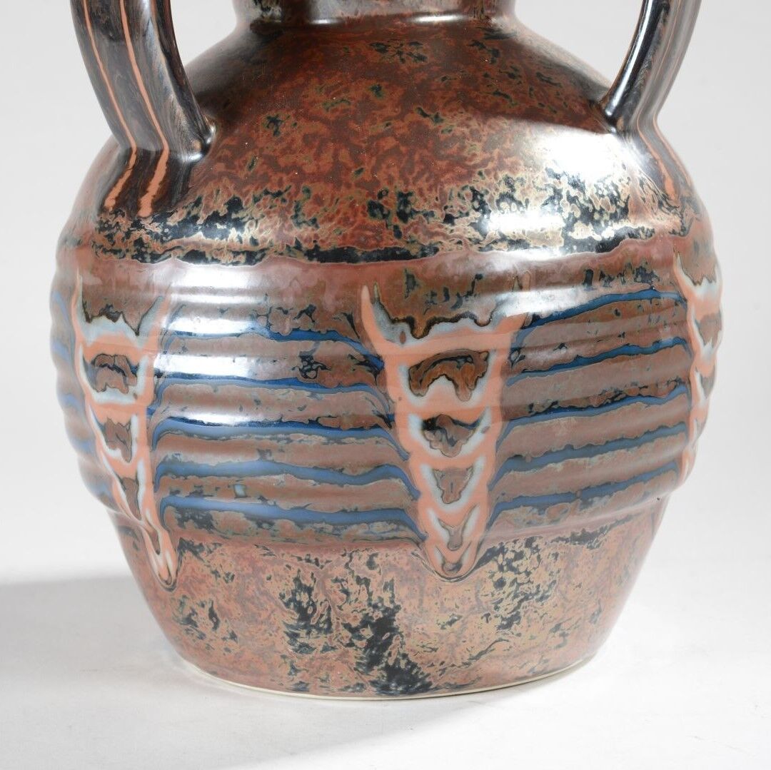 Snapdragon vase in Limoges porcelain by Camille Tharaud