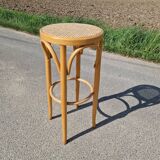 Tabouret haut de bar en bois courbé et cannage