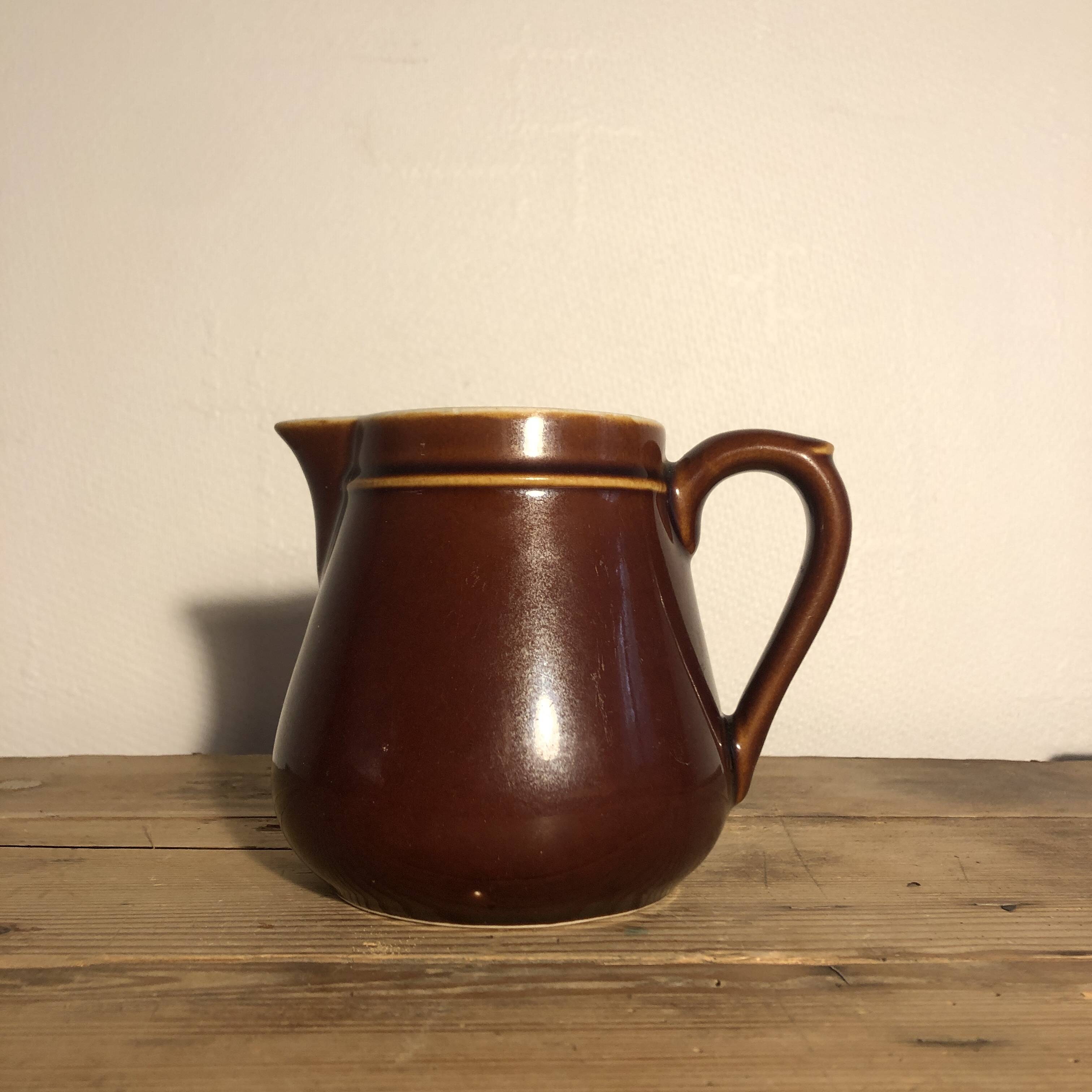Milk pot