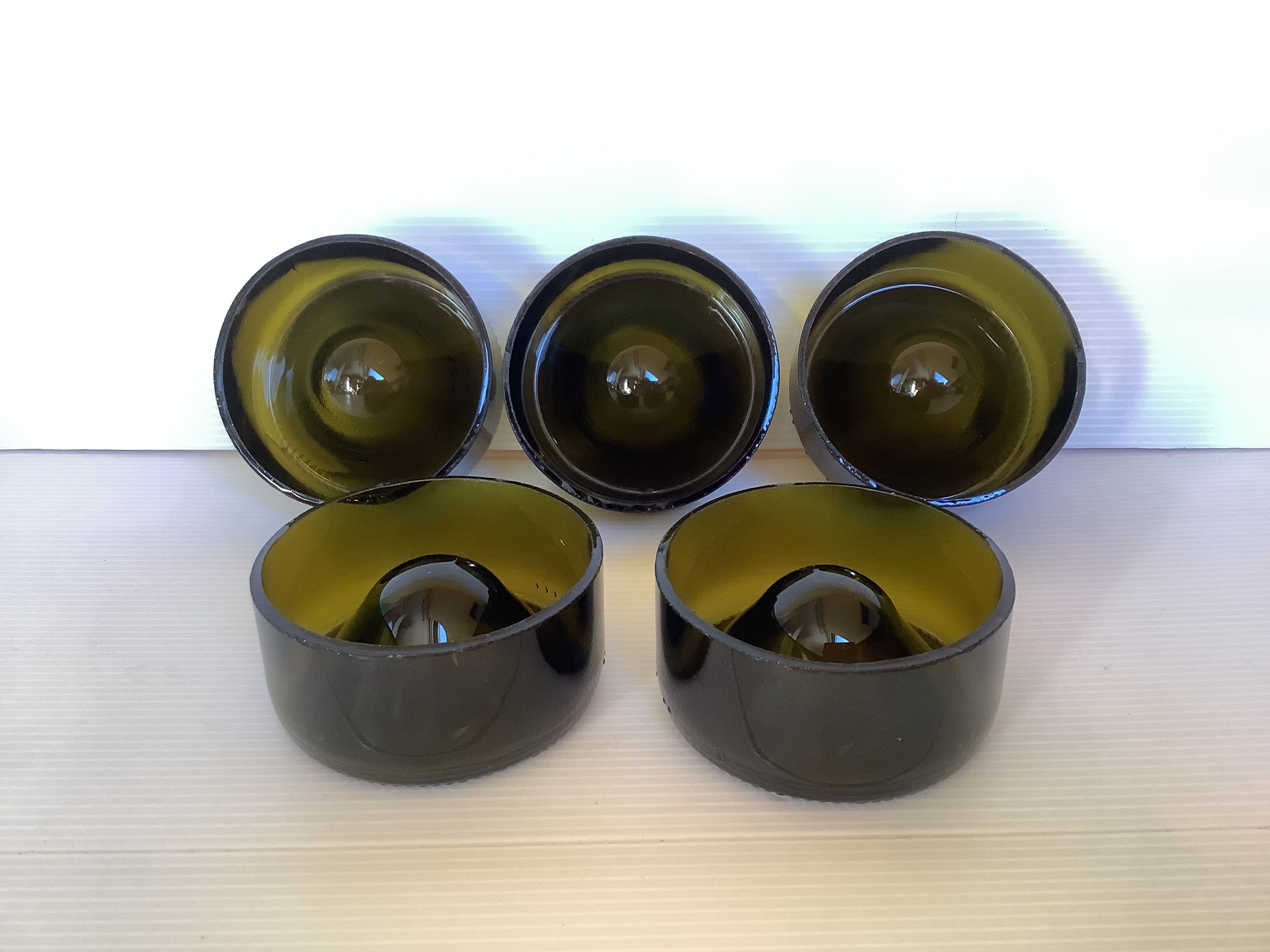5 bottoms of wine bottles cut oenophile
