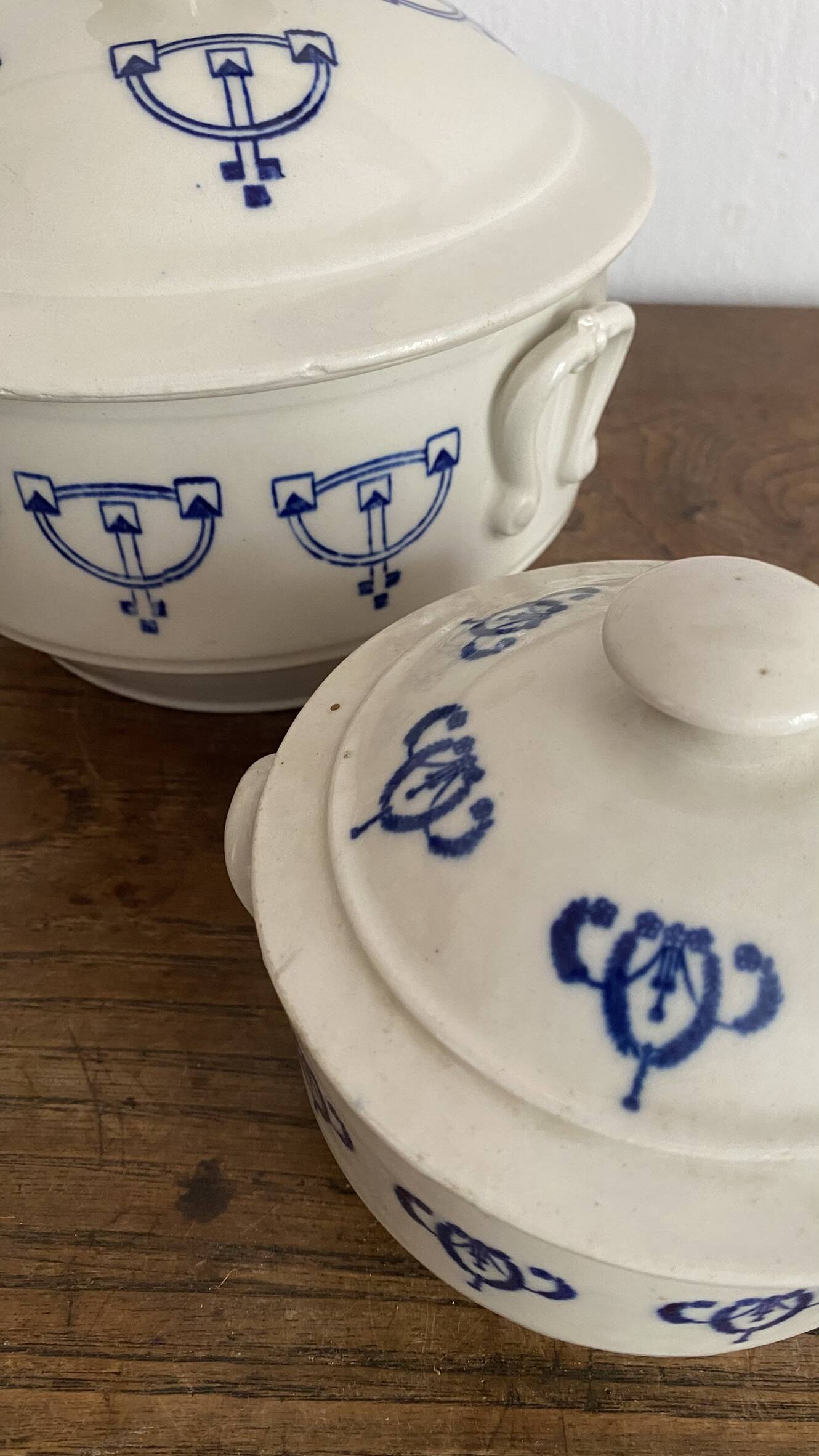 Antique soup tureens Saint Uze