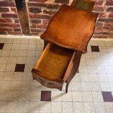 Pretty little vintage pedestal side table