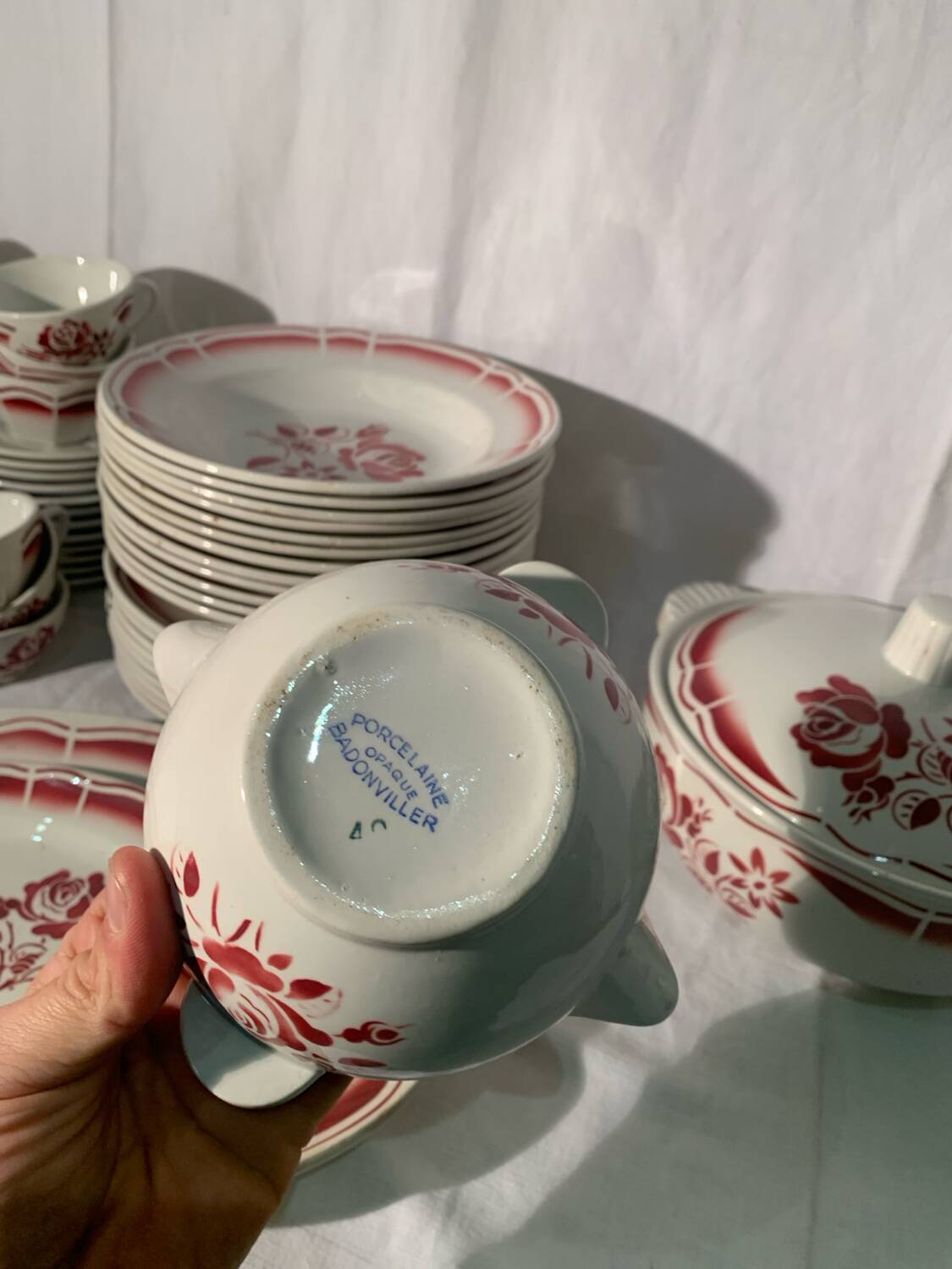 Art Deco pink earthenware service by Badonviller, porcelain, circa 1930