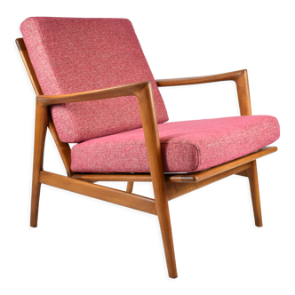 Original scandinavian armchair Stefan, restored, 1960s icon, pink