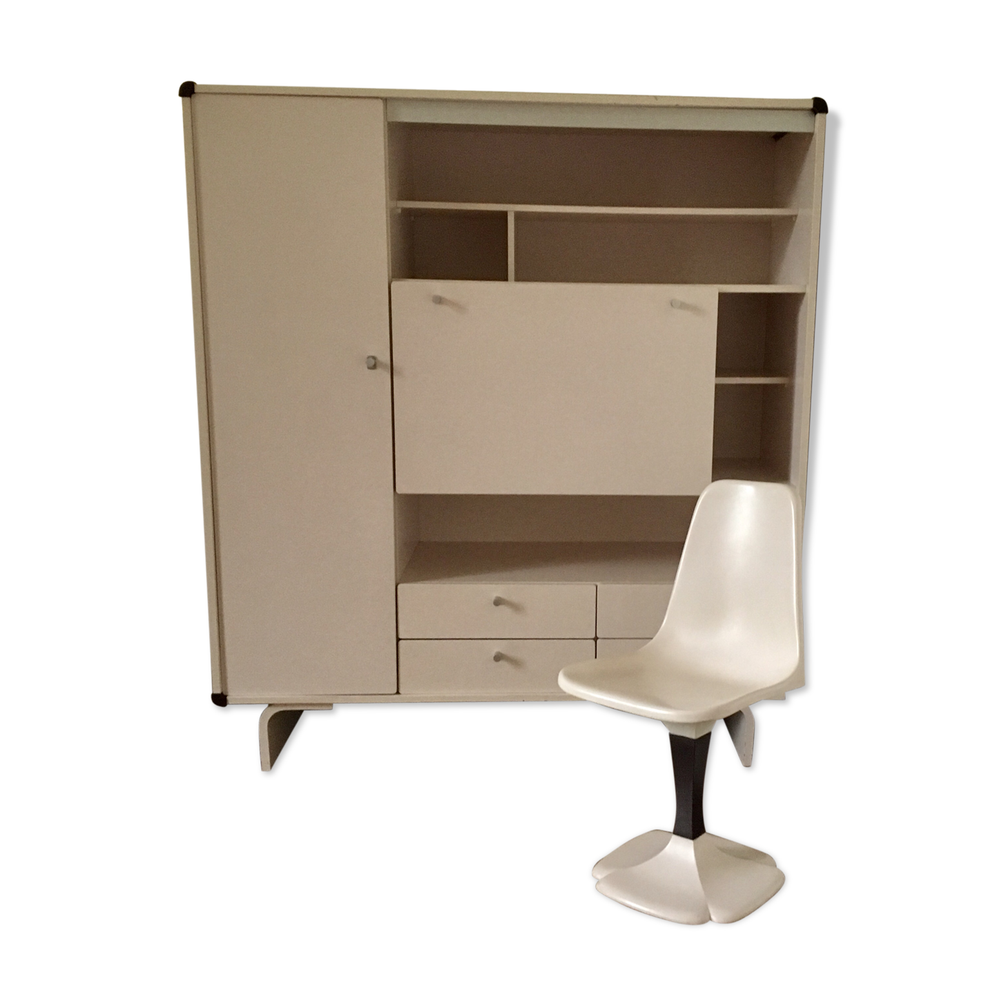 Gautier writing desk and a chair 1973