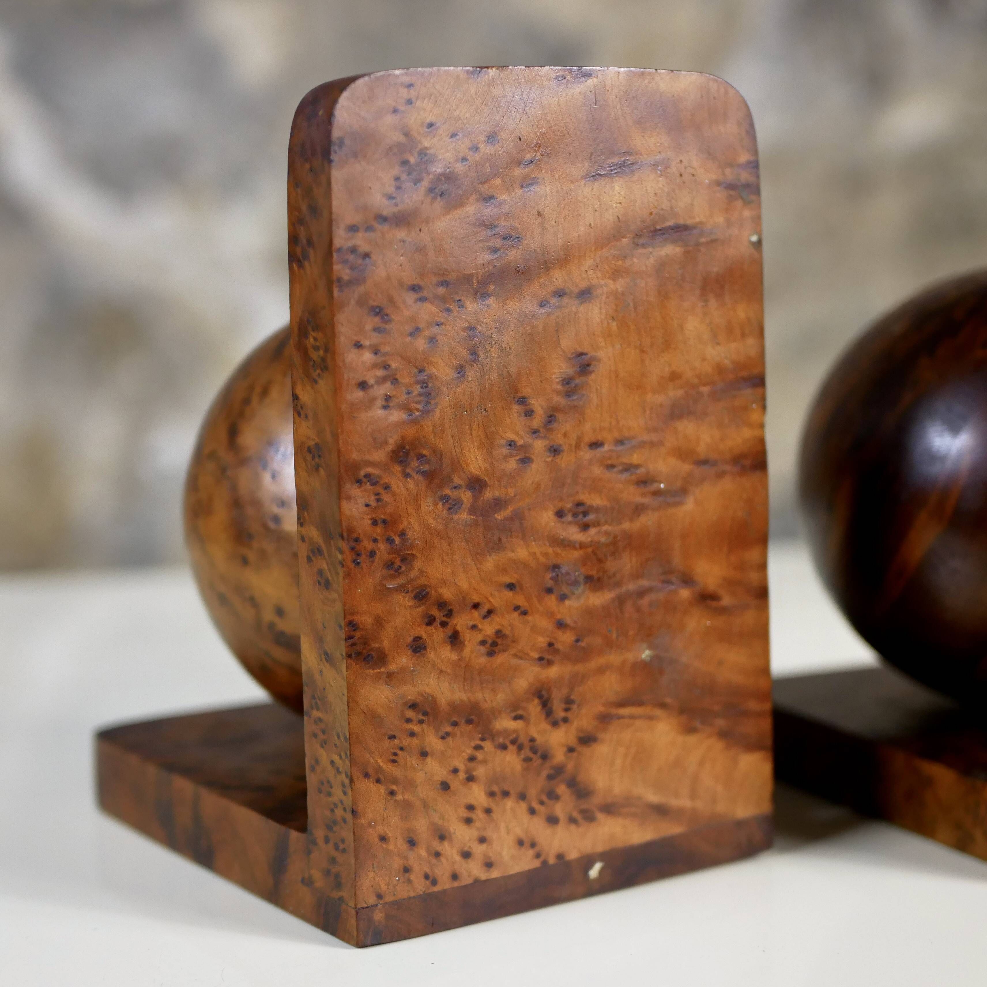 Pair of Art Deco bookends in cedar burl, France, 1930