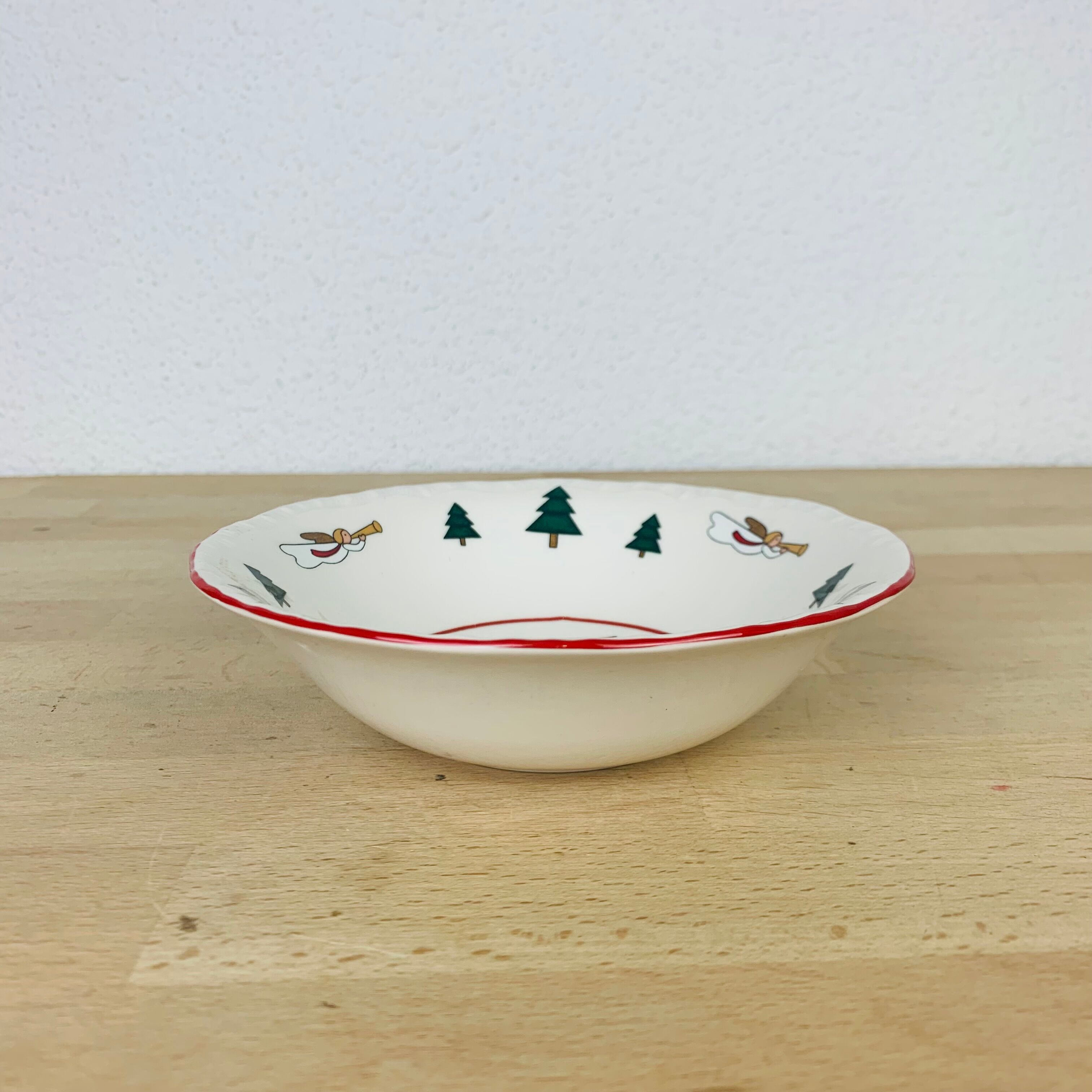 Empty pocket bowl Mason's Christmas Village ironstone