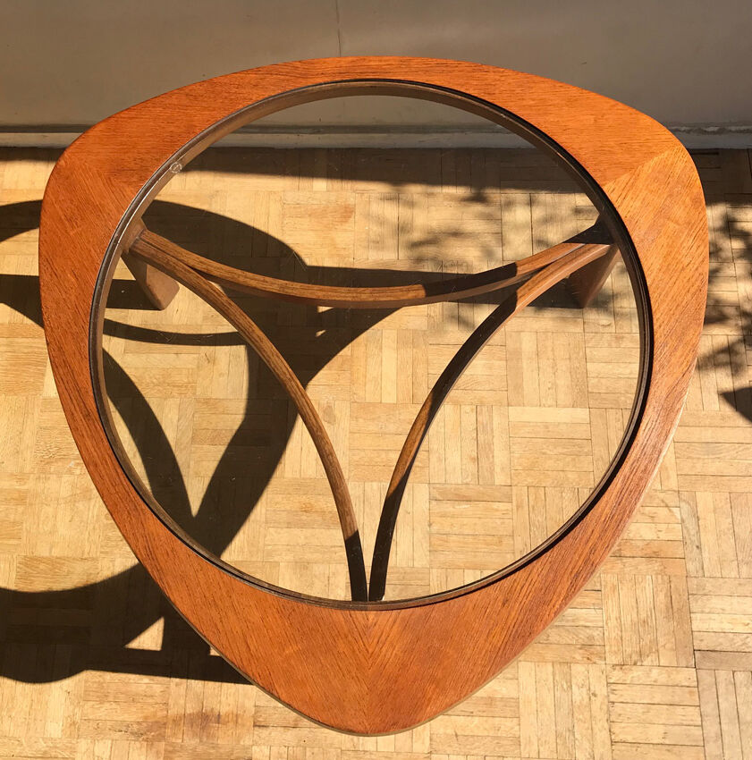 Table basse tripode en teck Nathan - 1960