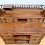 Oak apothecary counter – 1920