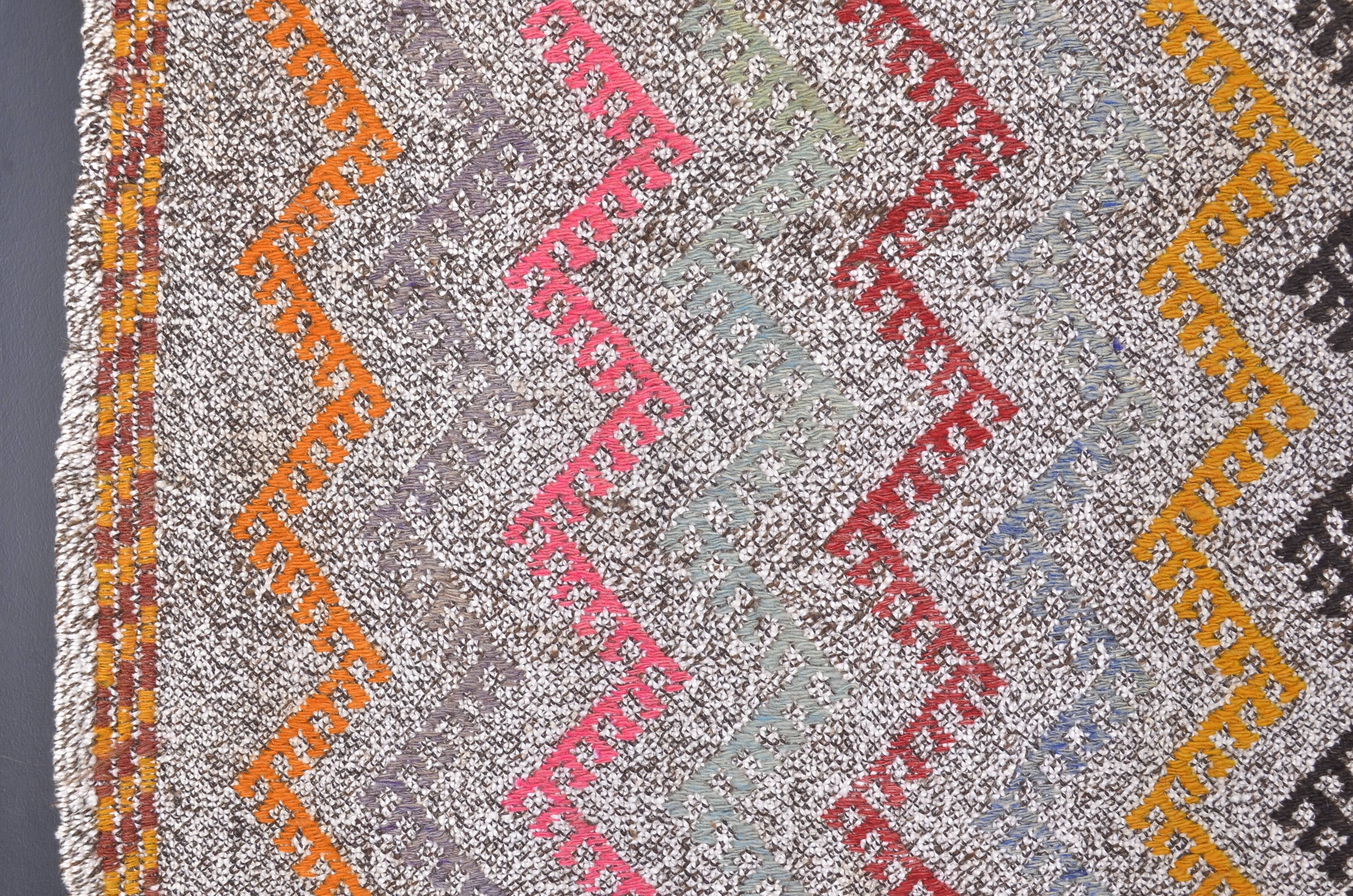Vintage Handwoven Kilim Rug sku c280
