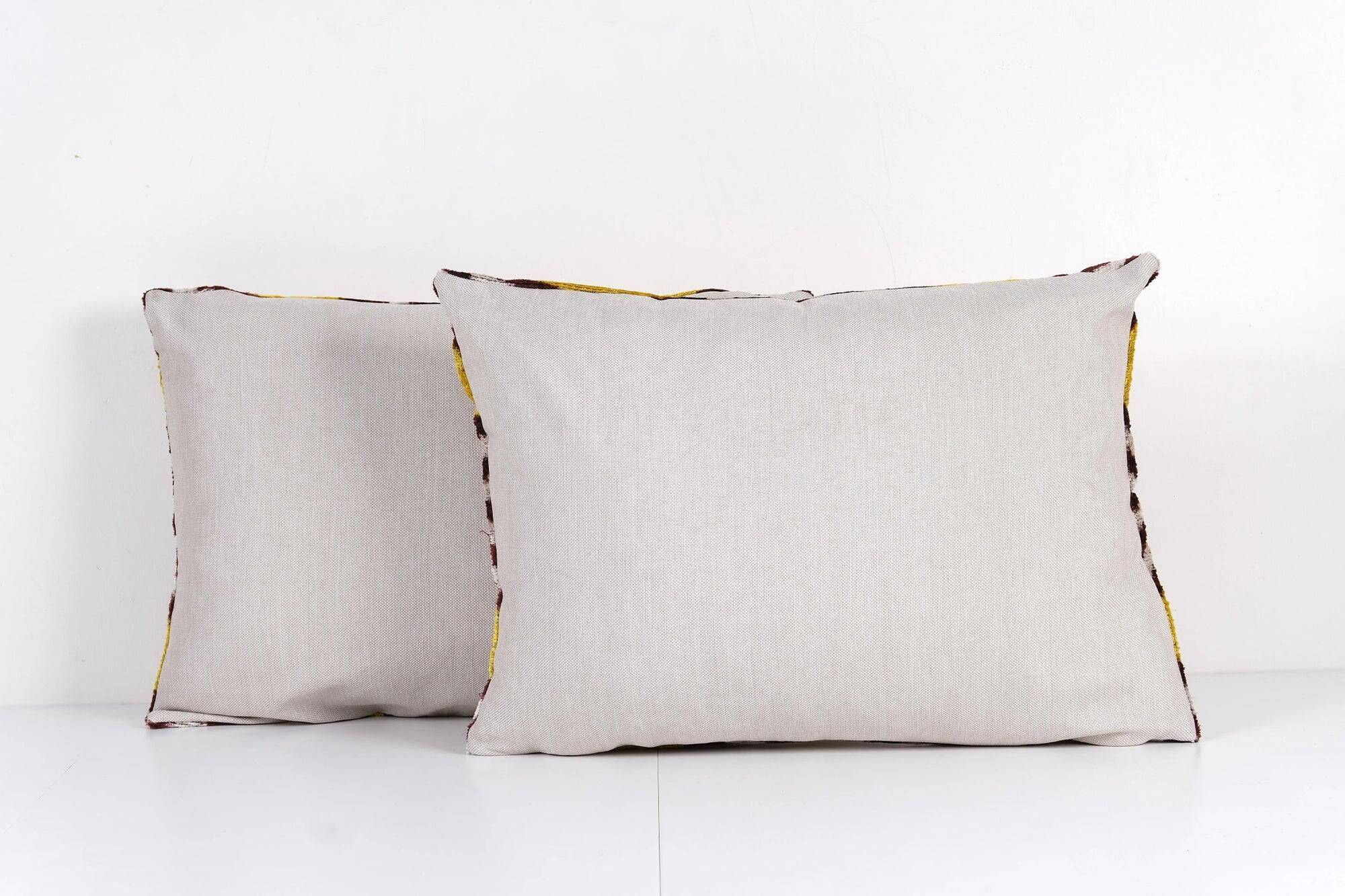 Set of 2 vintage ikat cushion covers 43x56 cm