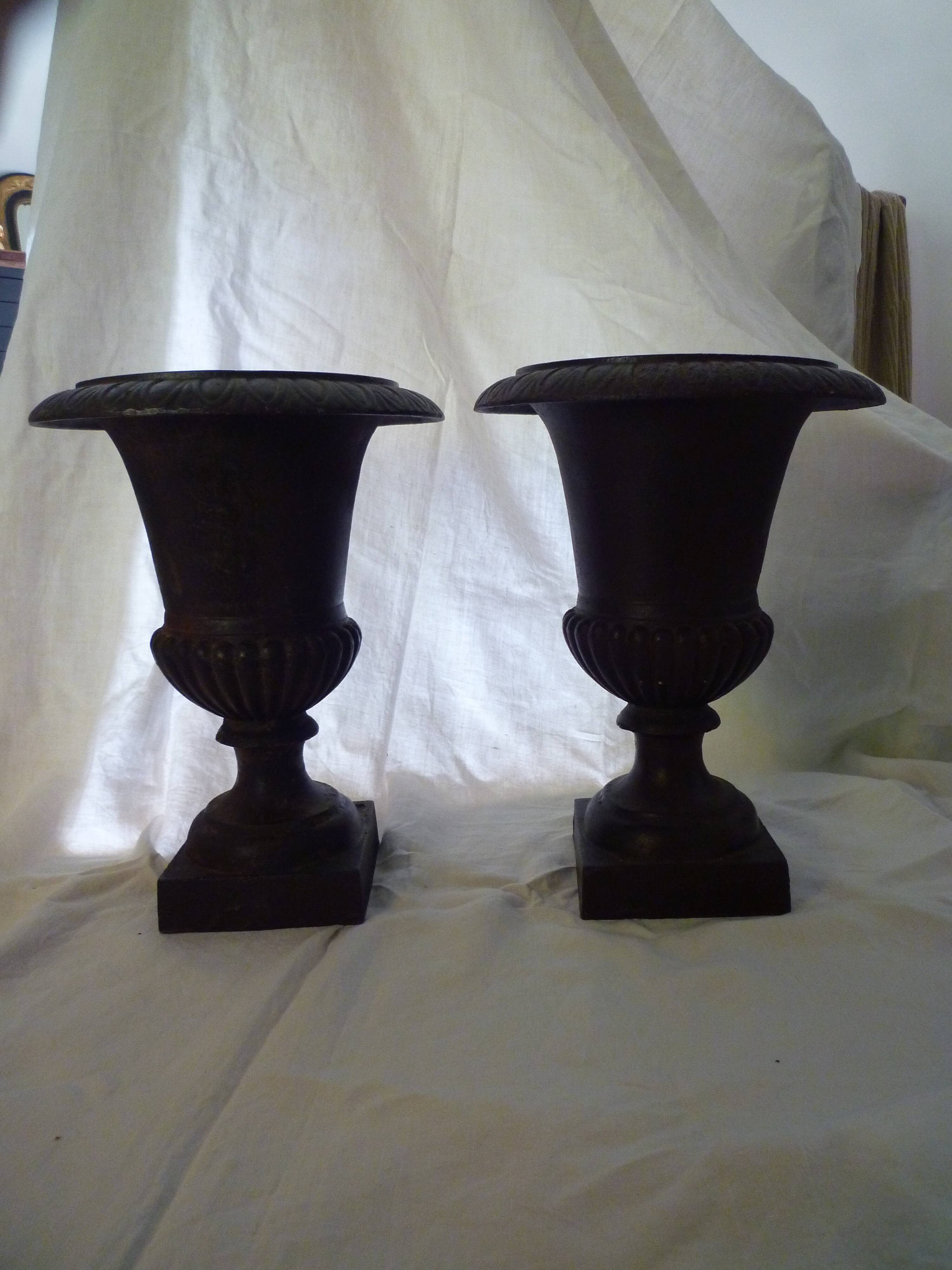 Pair gardener vases medici style cast iron xixth establishment emile pêchenard