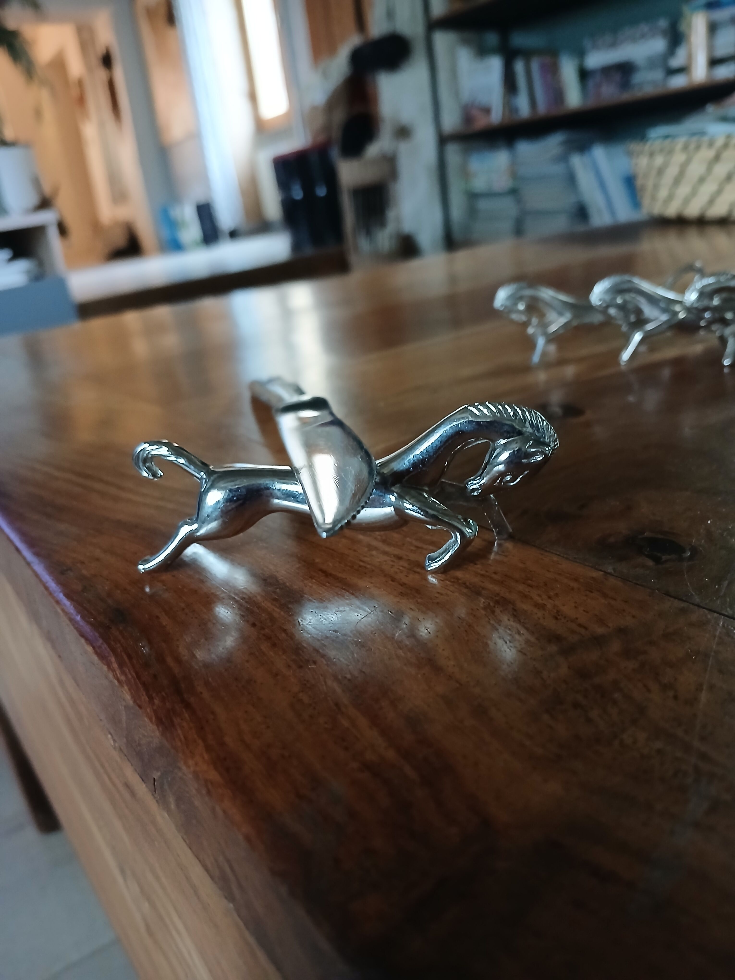6 silver-plated knife rests
