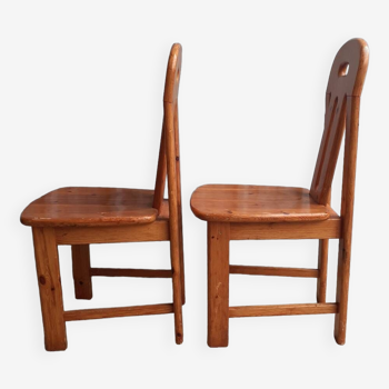 Pair of pine chairs