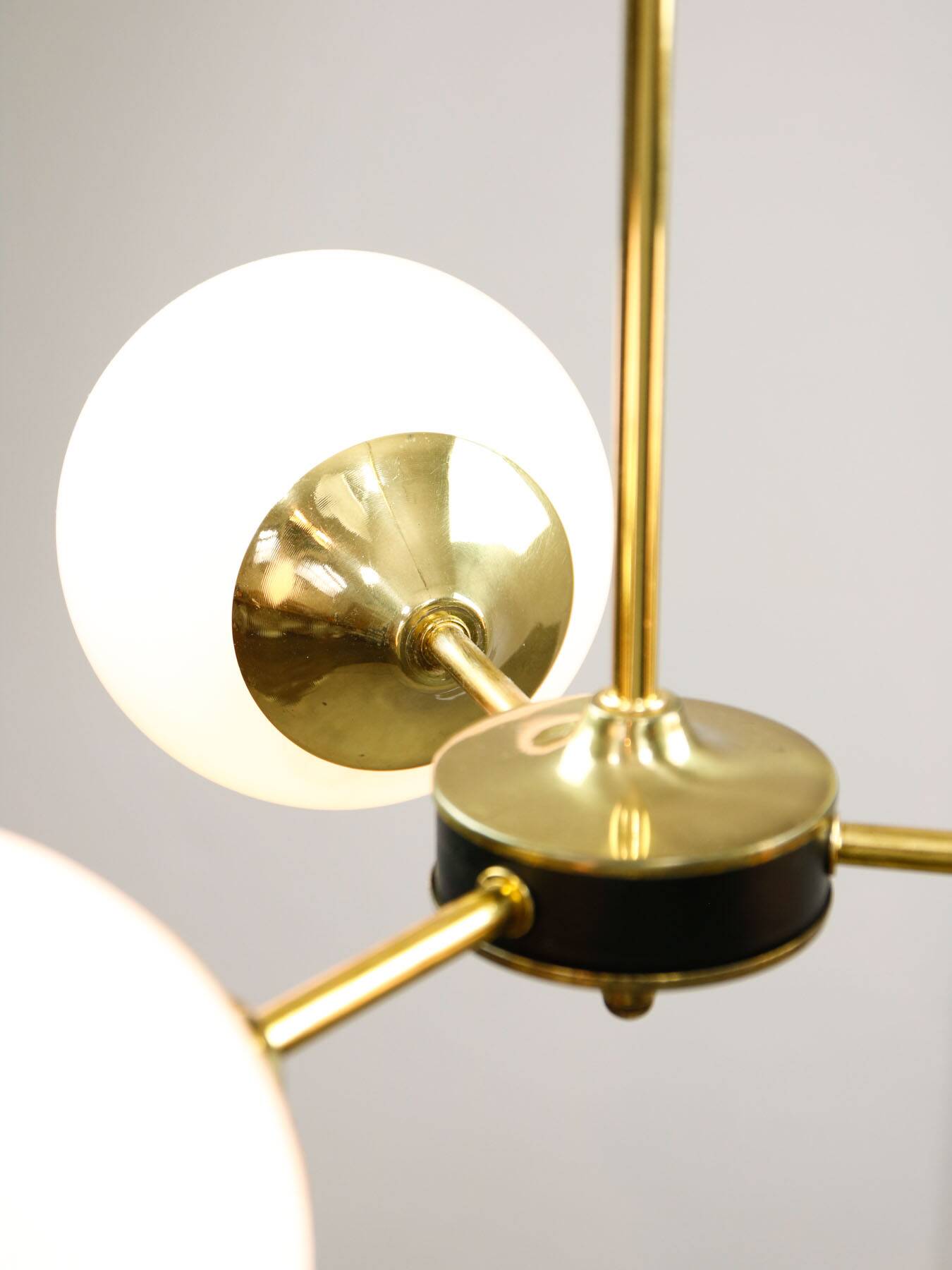 Mid-Century Modern Italian Chandelier in Brass and Opaline Glass, 1960s