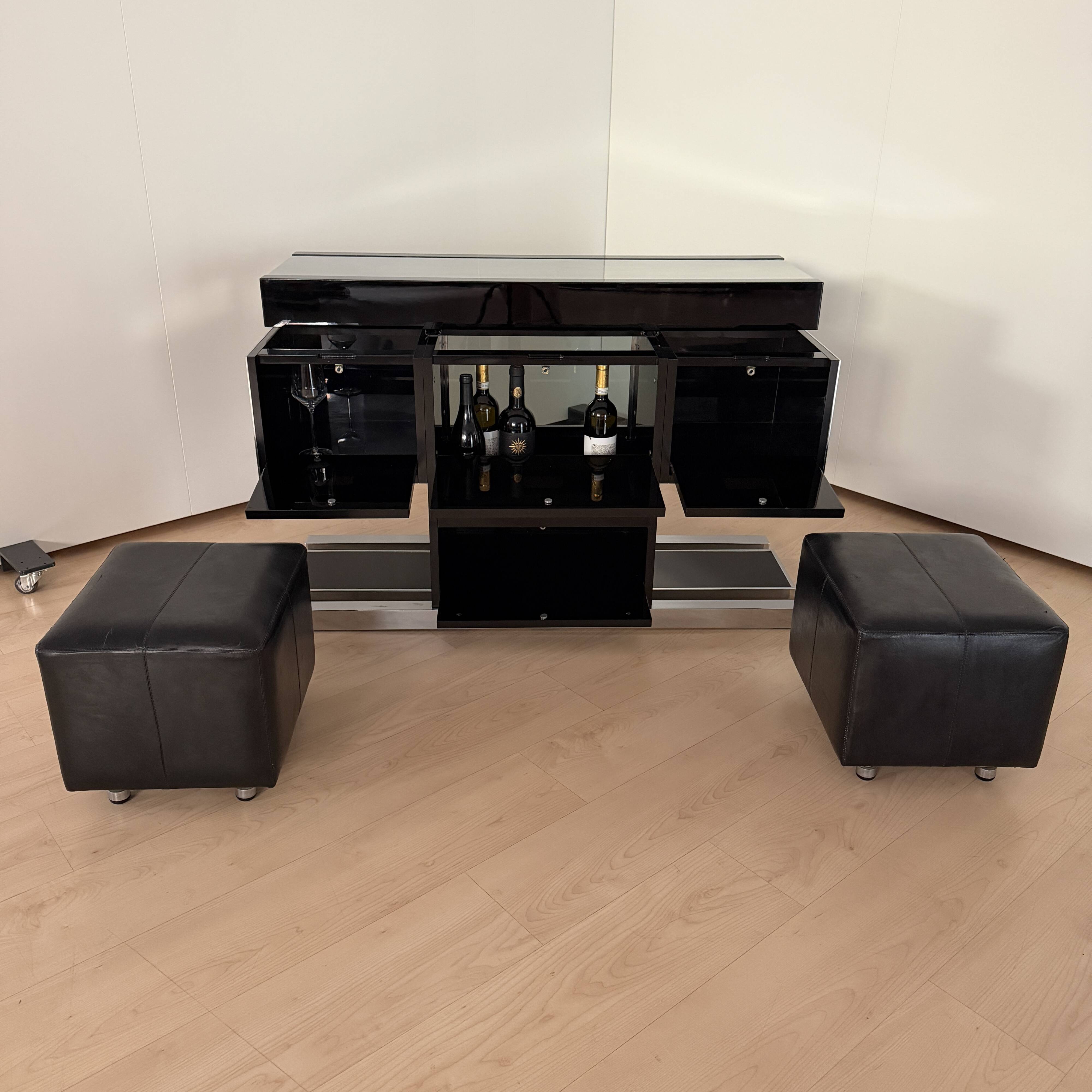 Willy Rizzo Dry Bar, Black Lacquer, Chrome, Leather, Italy circa 1970