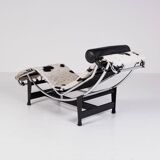 LC4 chaise lounge lounger with leather covering by Cassina