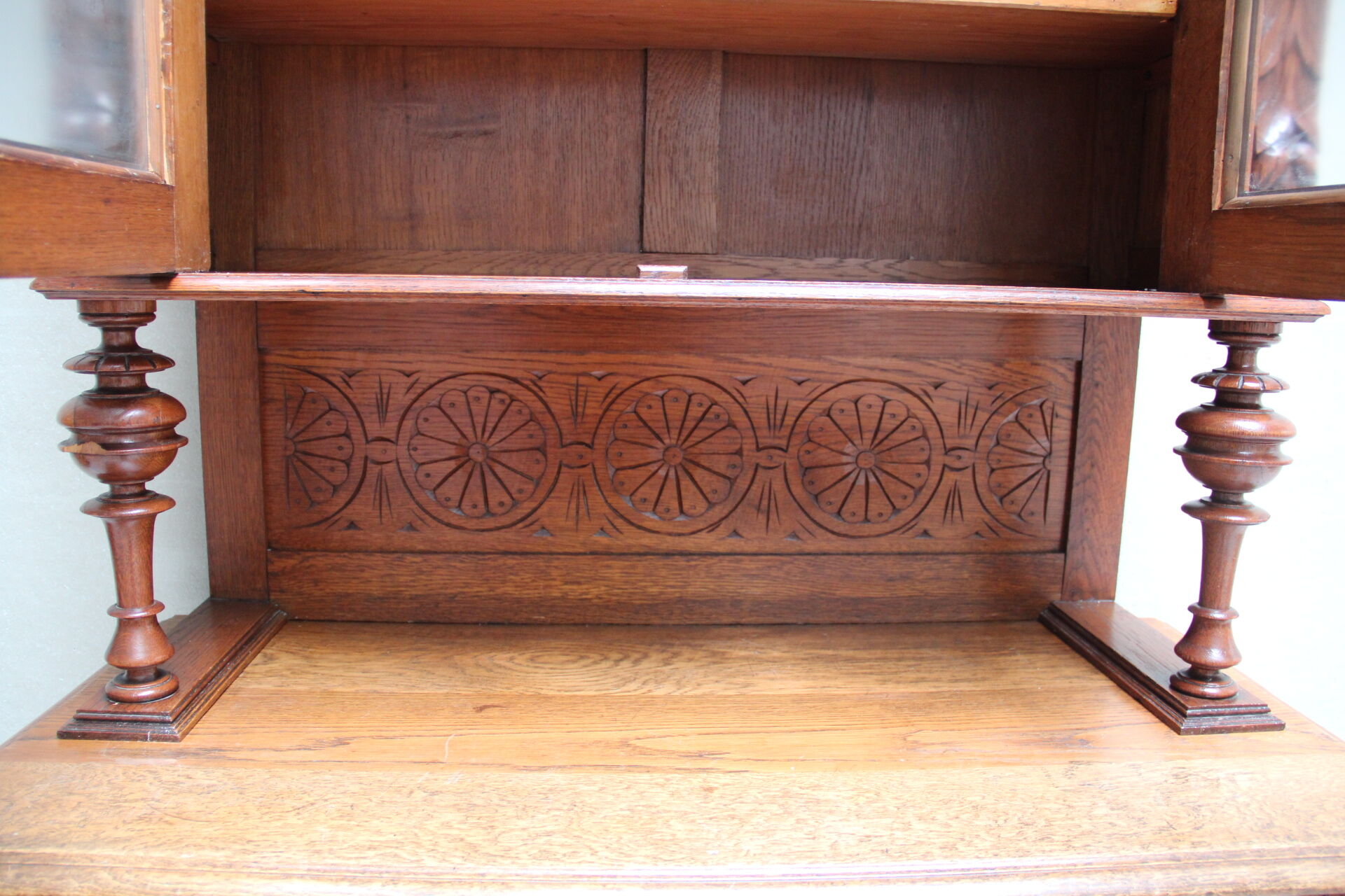Neo-Renaissance double-body in oak, late 19th century