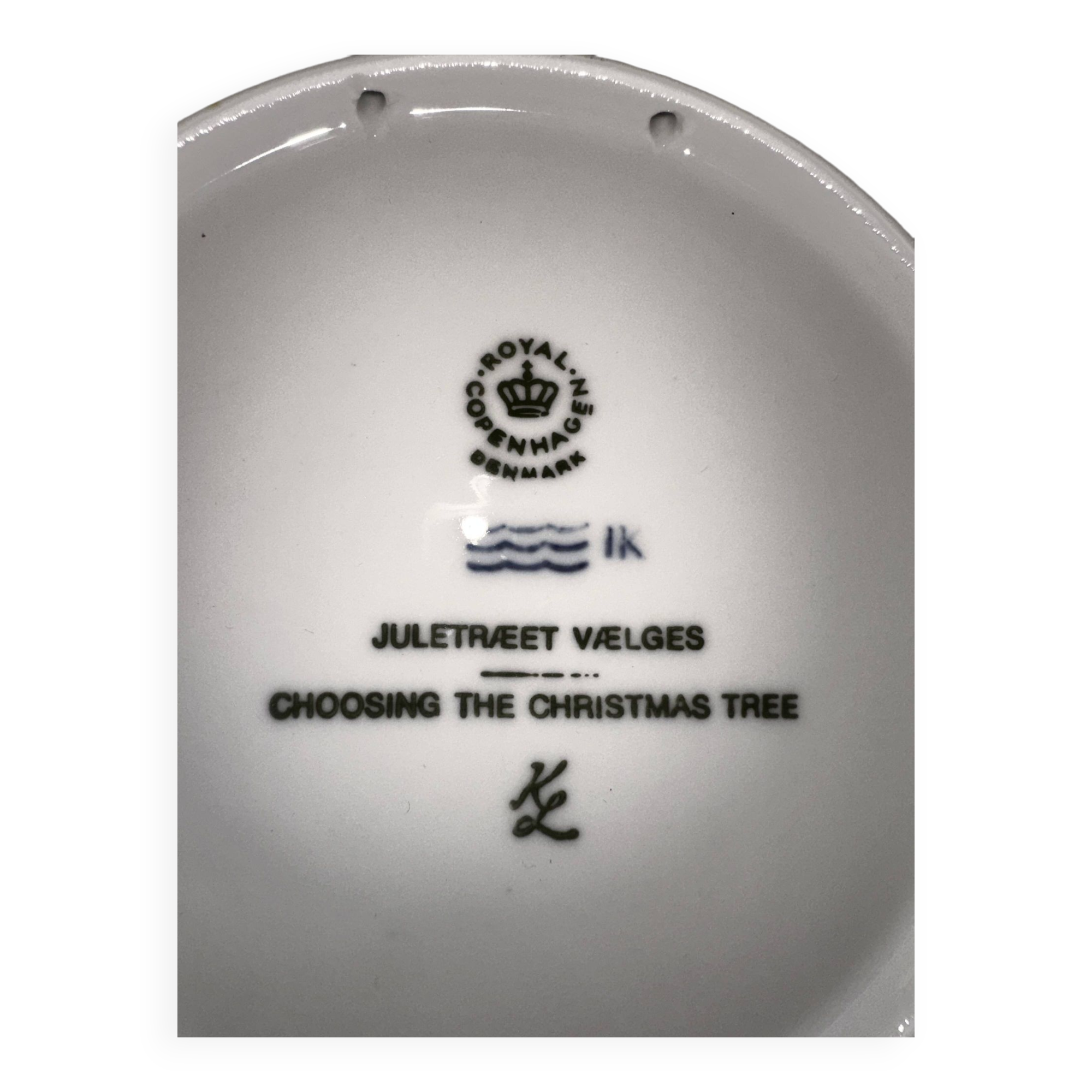 Royal Copenhagen porcelain Christmas plate 1979