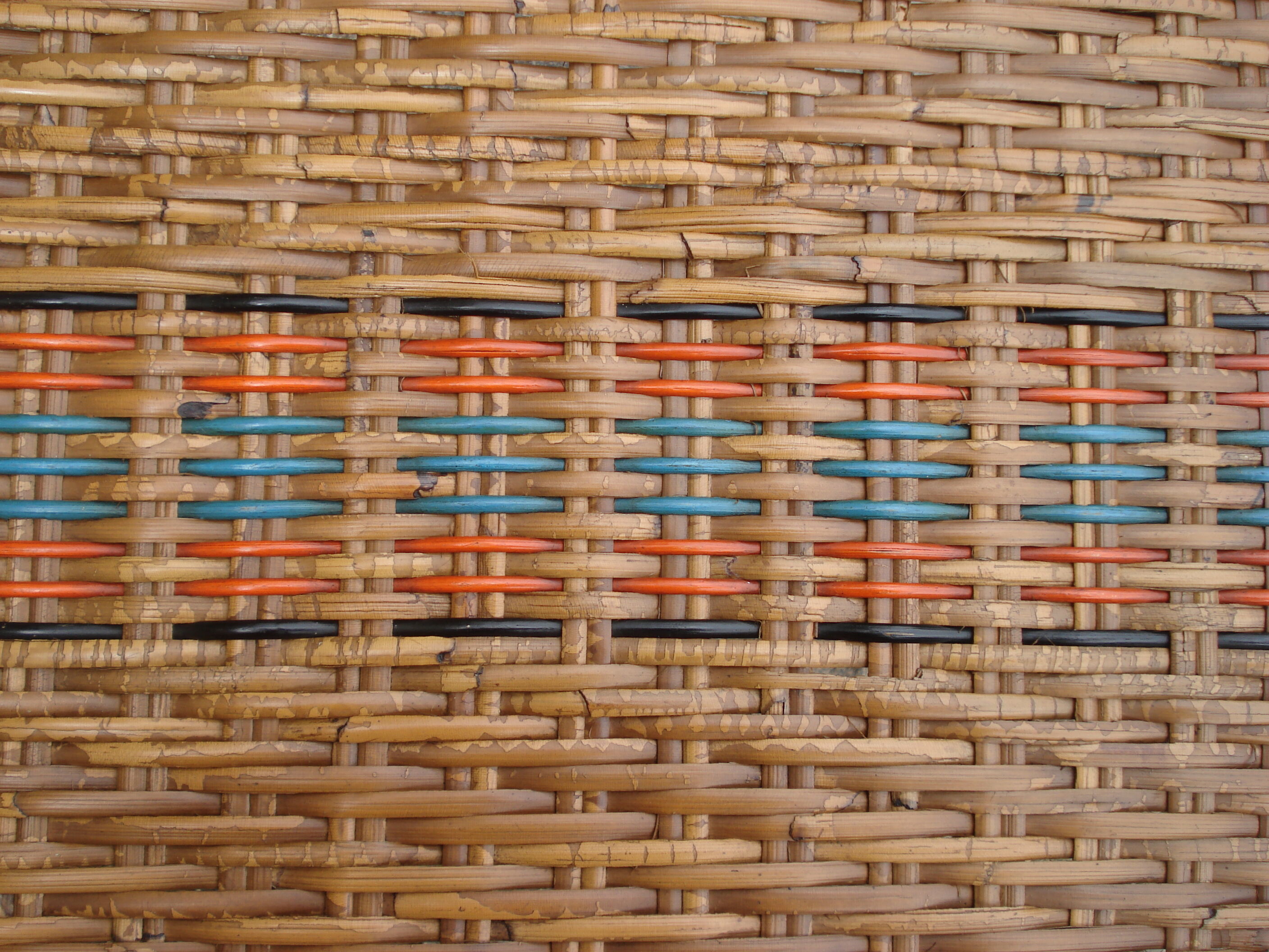 Rattan  and wicker lounge chair vintage 1920