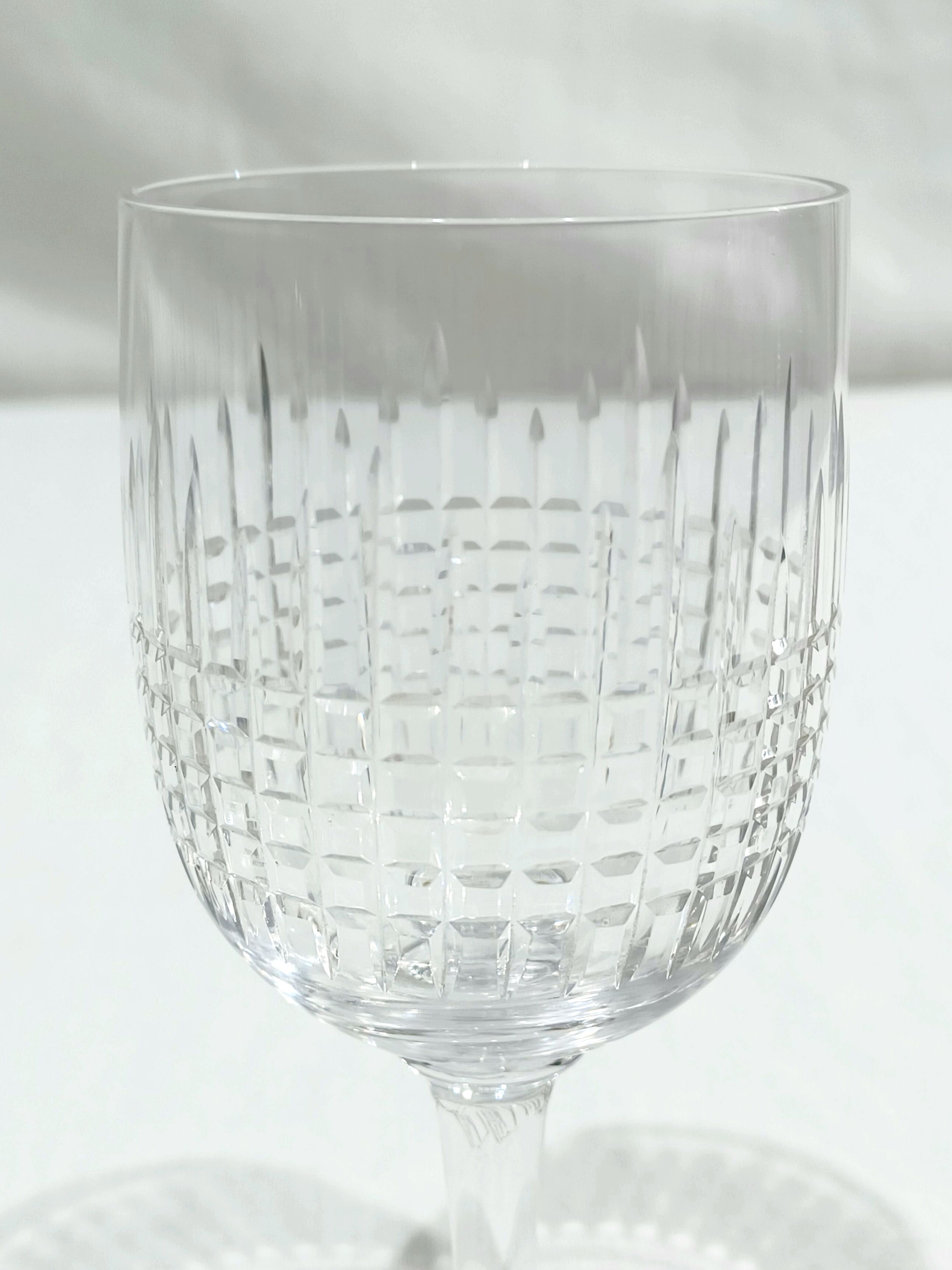 Baccarat – 11 glasses of white wine Nancy