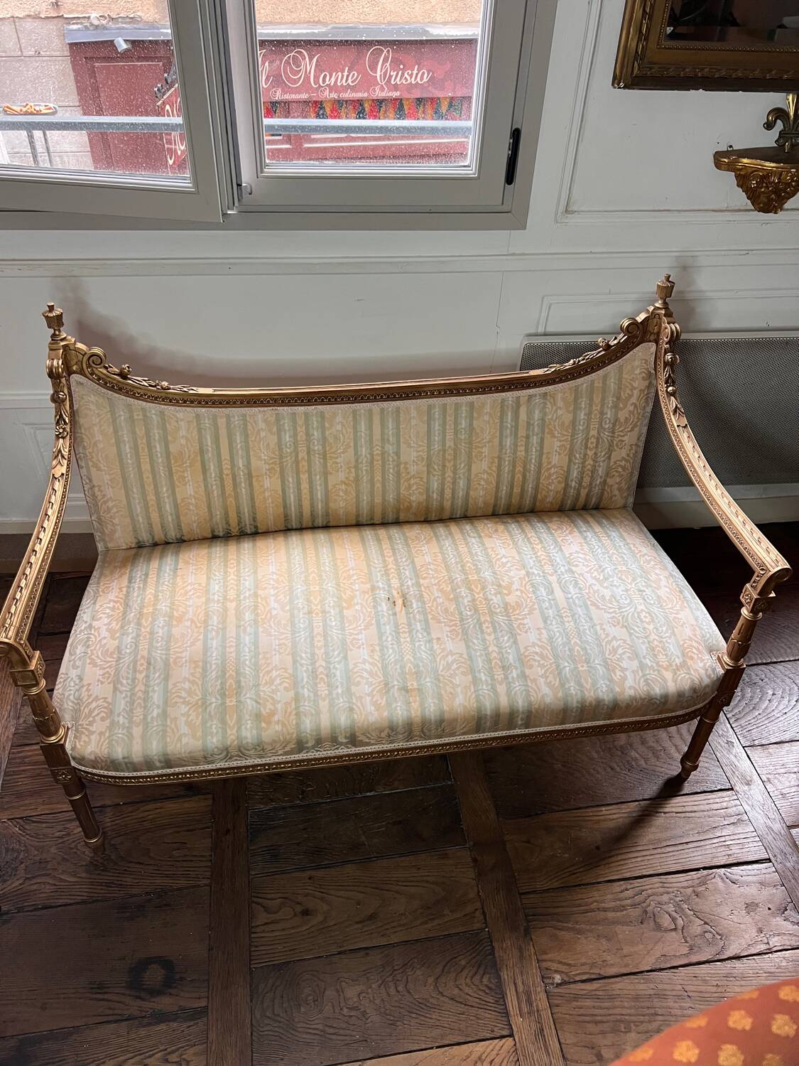 Exceptional Louis XVI style bench in gilded wood - Late 19th century
