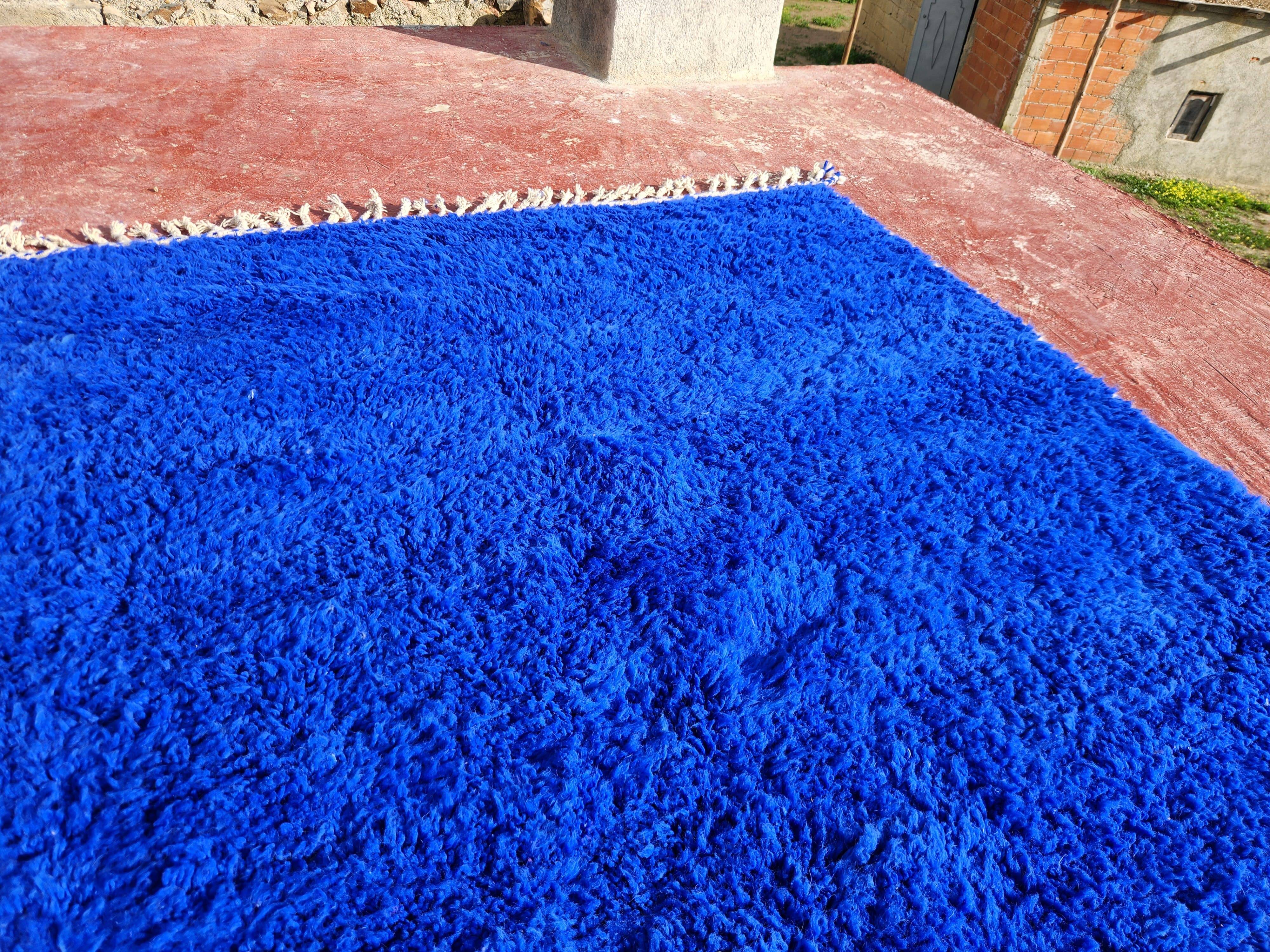 Large Beni Ouarain Berber rug in Majorelle blue, 300x200 cm – thick wool