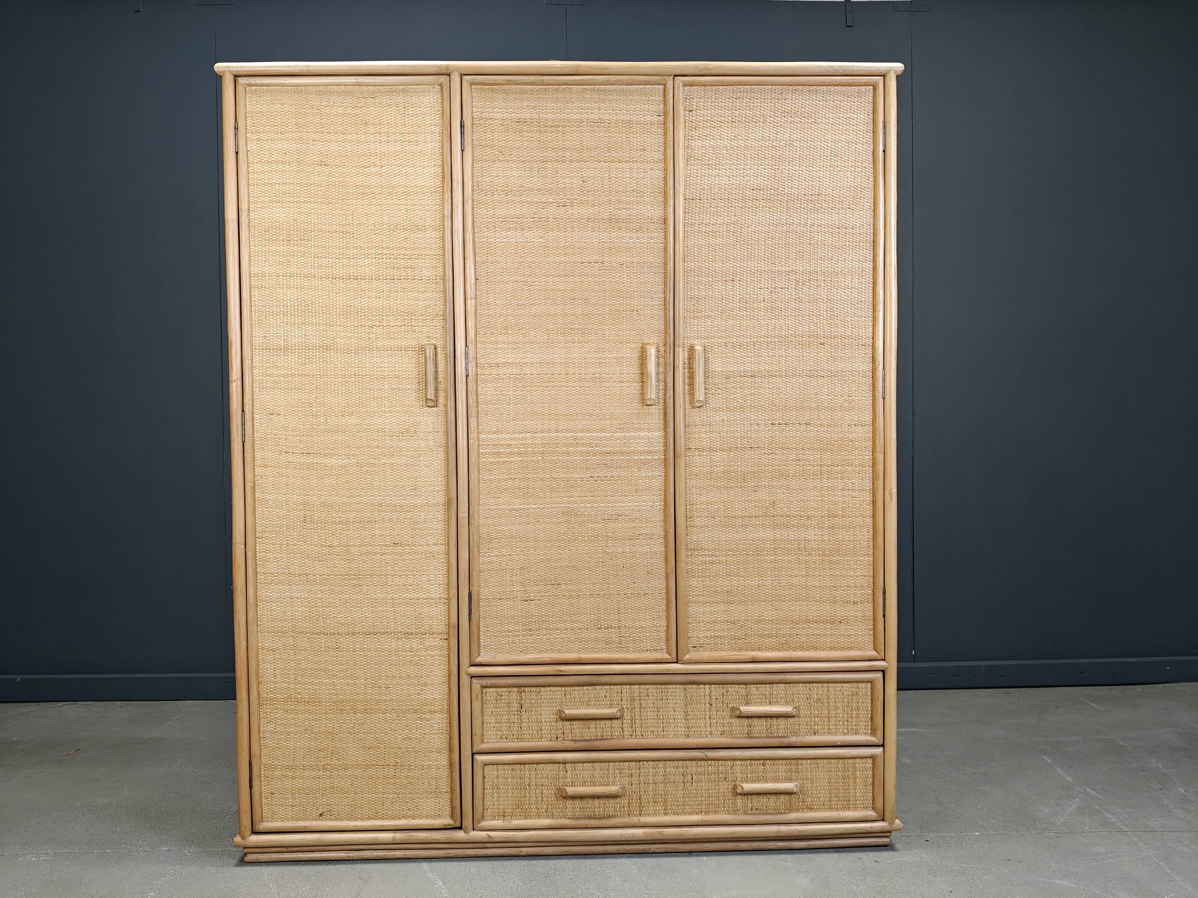 Armoire vintage italienne en rotin et bambou, années 1960