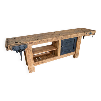 Ancien établi restauré