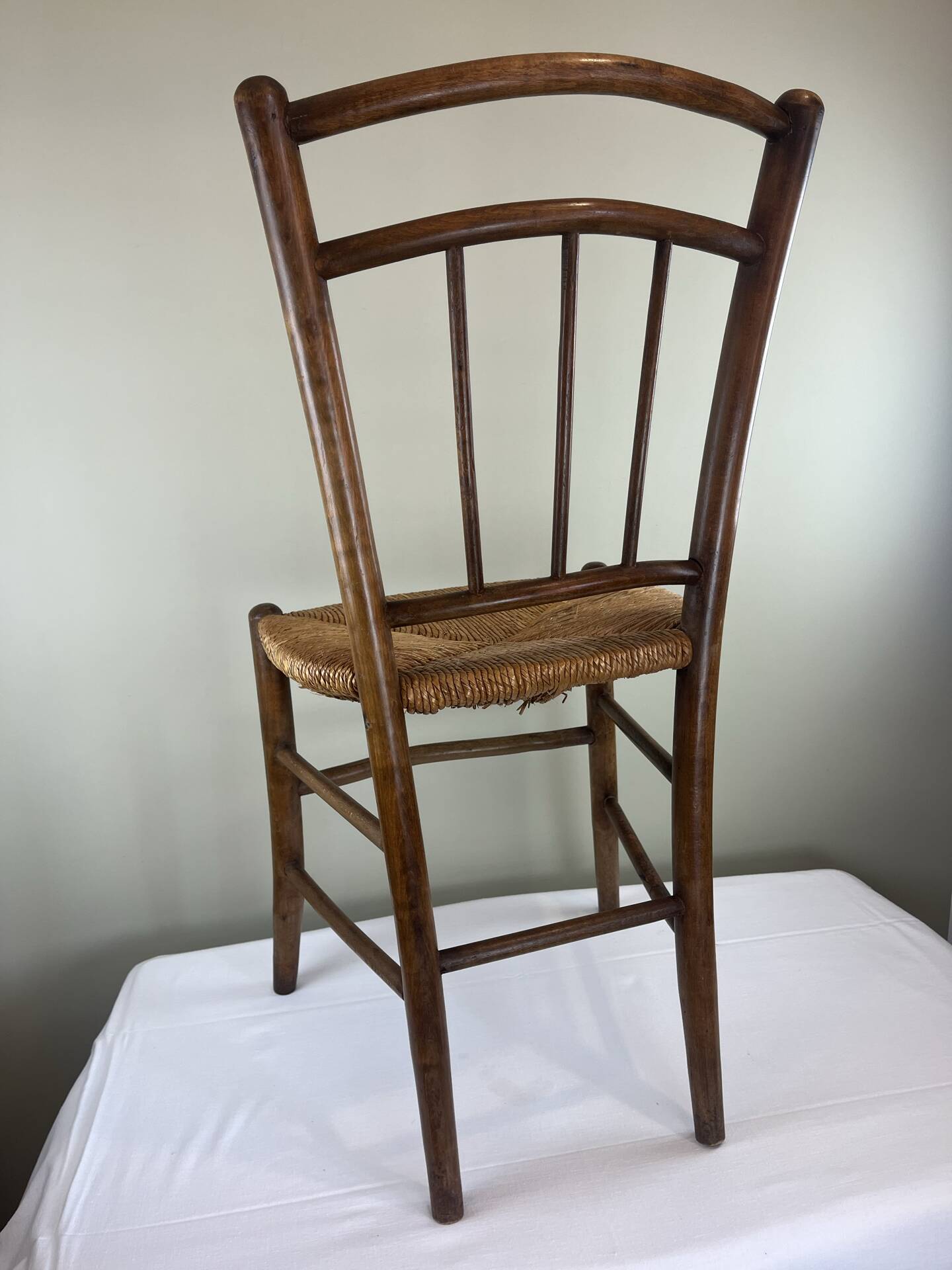 Chaise en bois et paille 